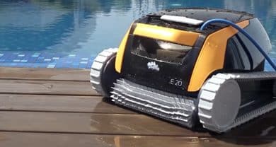 robot limpiafondos de piscina